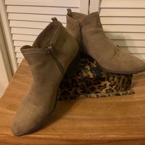 St John Bay Ankle Boots
